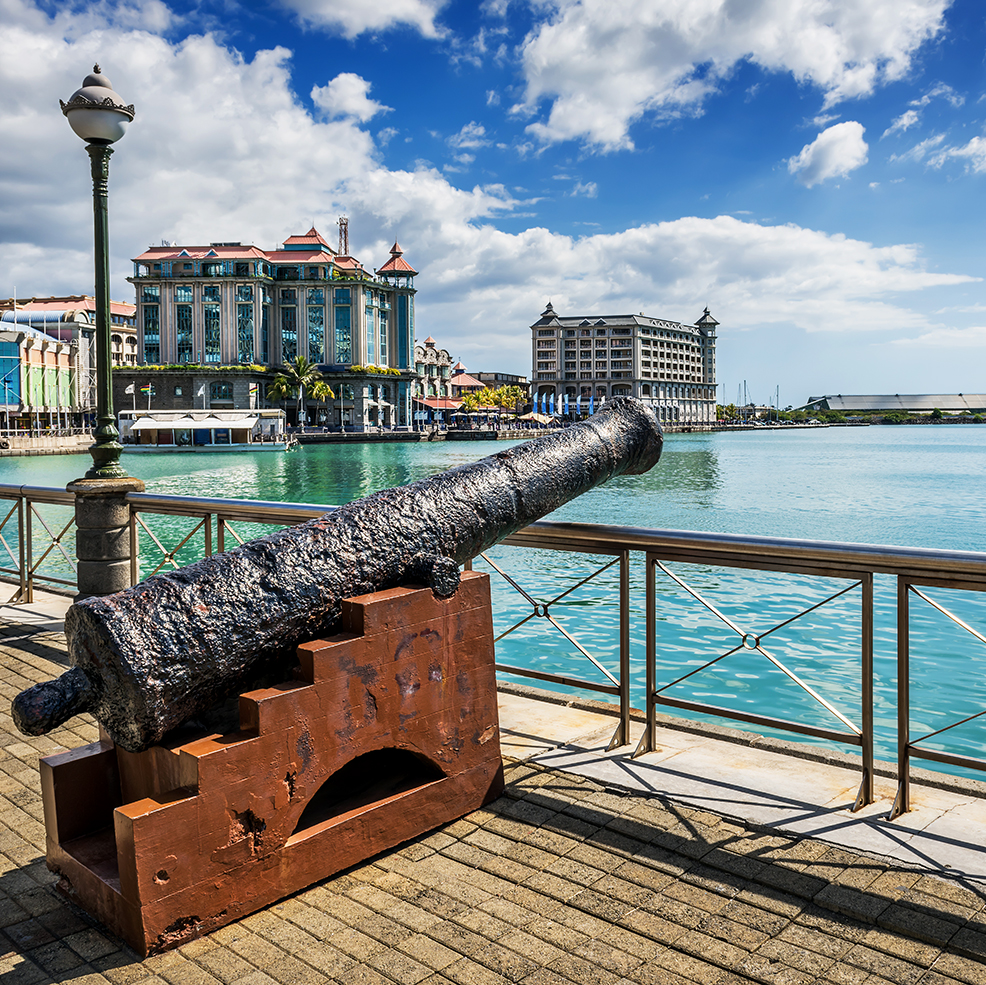 Front de Mer Port-Louis canon île Maurice